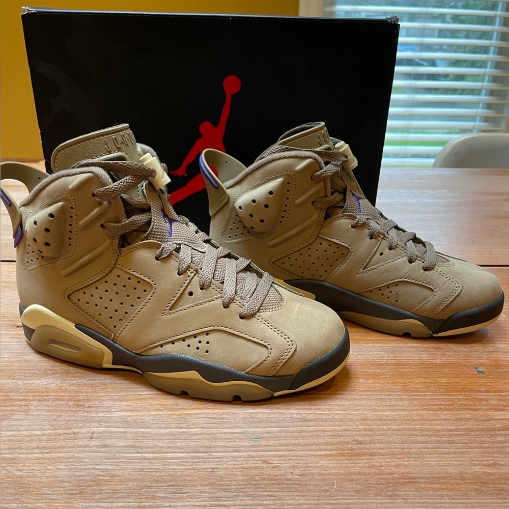 NEW IN BOX JORDAN WOMEN'S 6 RETRO GTX BROWN KELP / TEAM GOLD - SHADOW BROWN - Picture 11 of 16